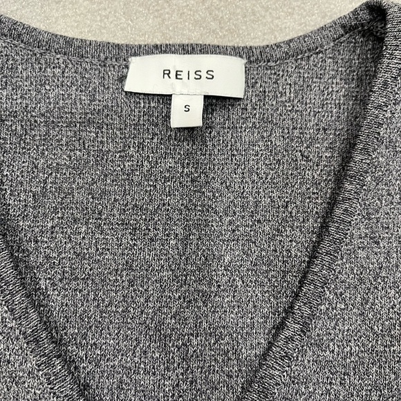 [S]Reiss Josephine Gray V-Neck Sweater with Yellow Stripes Bell Sleeves NWOT - Picture 3 of 8